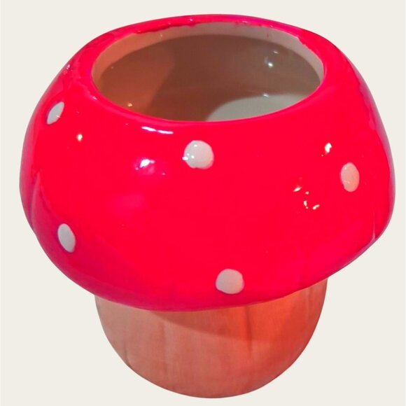 Ceramic Mushroom Planters 4"x4" Red/White/Tan Decor New - Picture 2 of 5